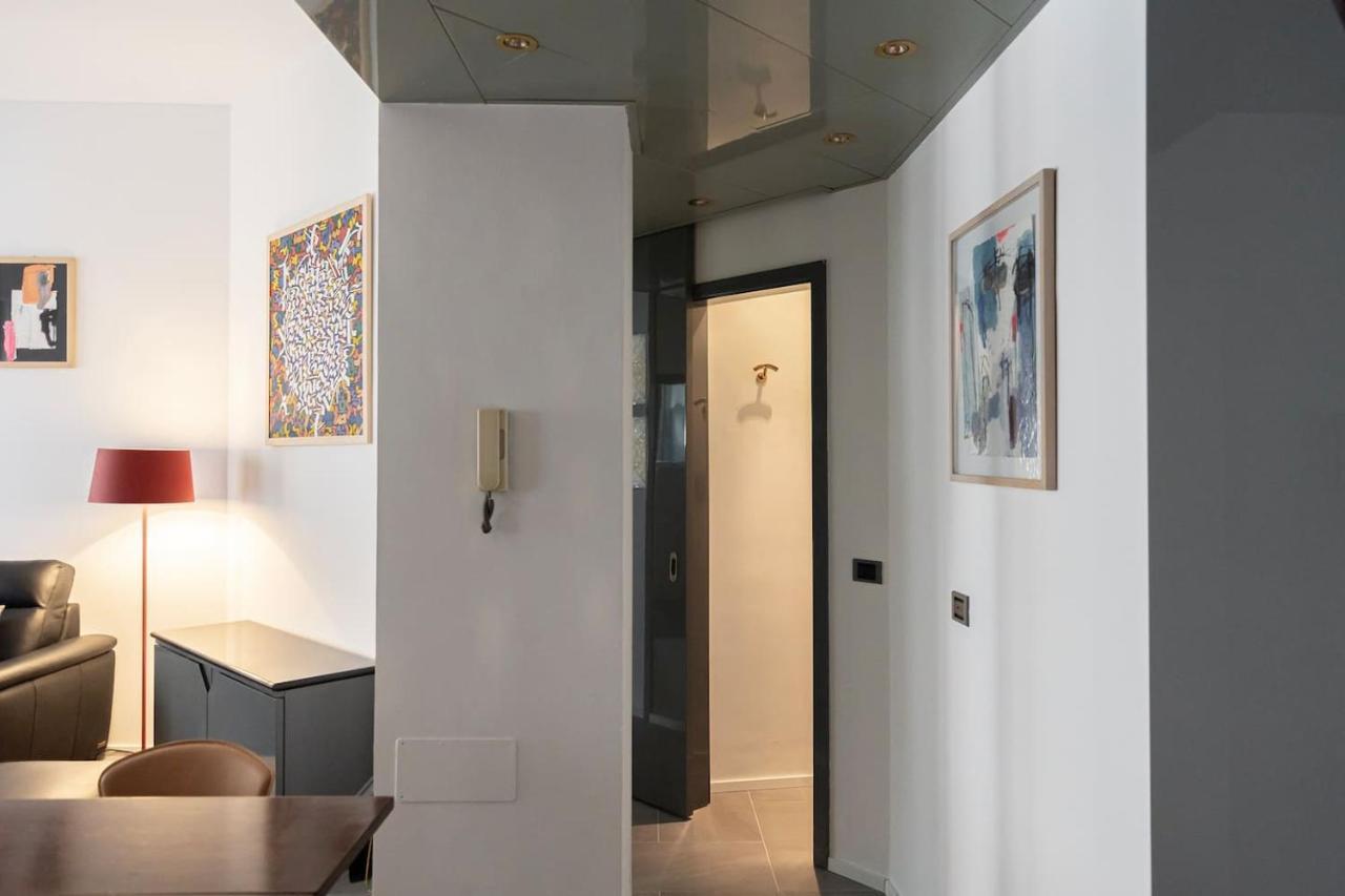 Apartment Close To Duomo Milán Exterior foto